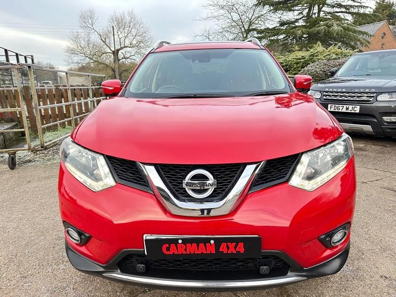 Used Nissan X-Trail N-TEC 130 HP (95 kW) 2014 Red SUV