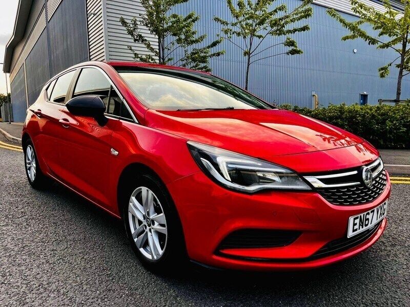 Red Used 2018 Vauxhall Astra Hatchback | £4,850 (Super price) - Image 1/4