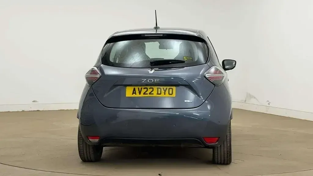 Usado Renault Zoe Iconic 100 kW (136 HP) 2022 Cinzento Citadino