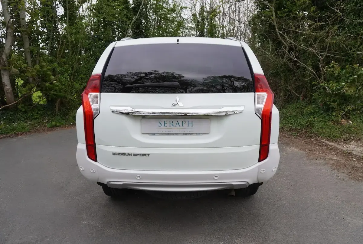 Used Mitsubishi Shogun 2020 White SUV