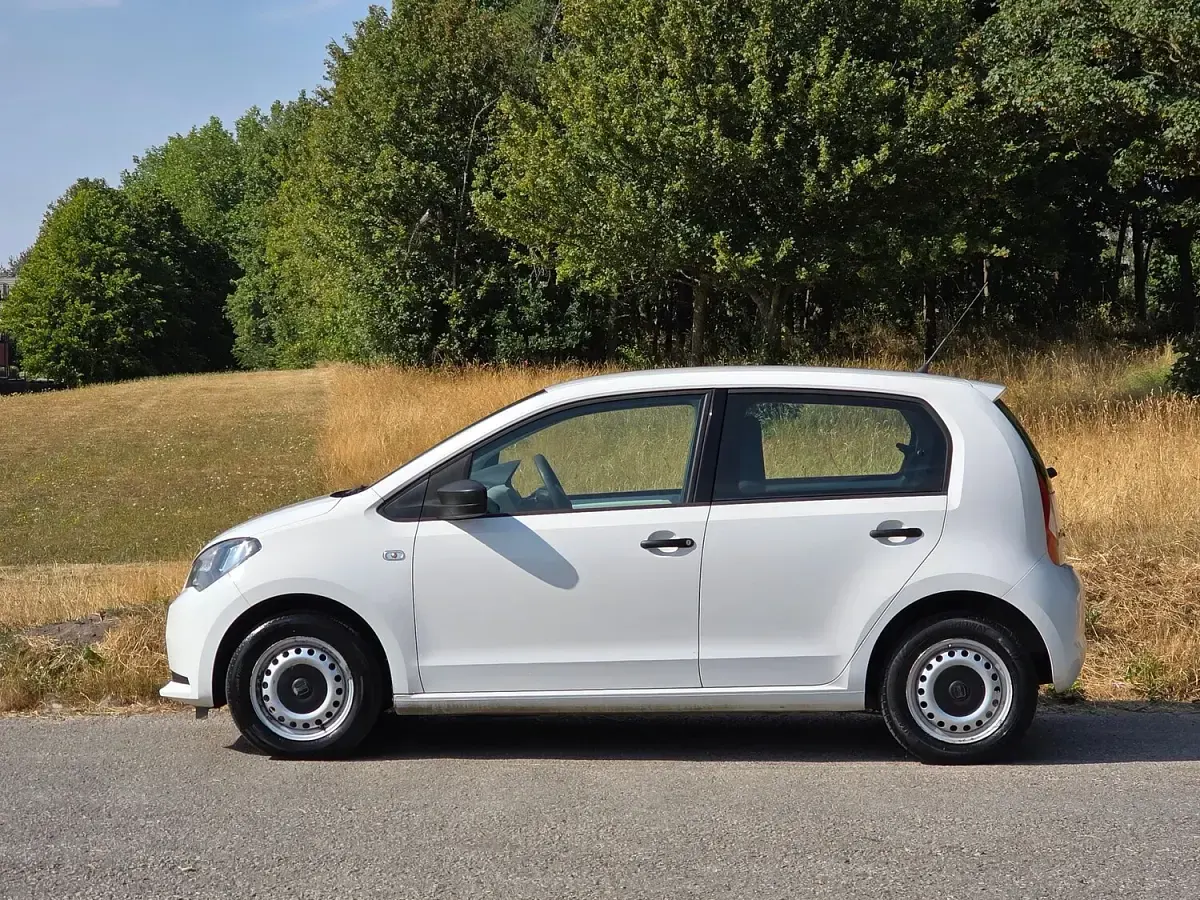 Used Seat Mii 60 HP (44 kW) 2013 White Hatchback