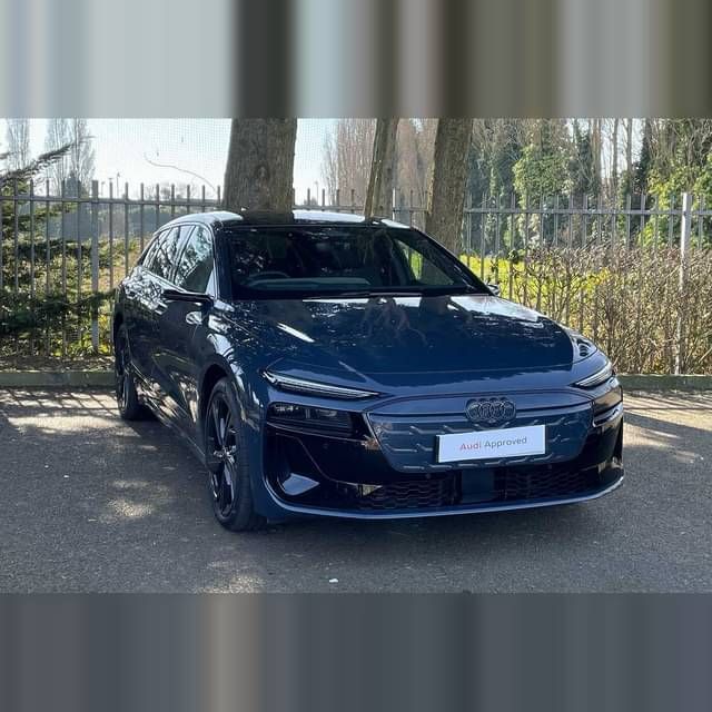 Plasma blue Used 2025 Audi A6 e-tron Performance Estate | £73,990 - Image 1/4