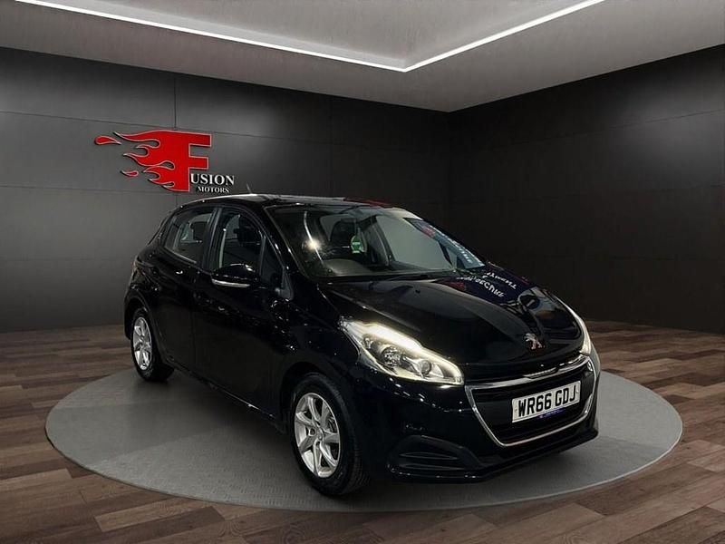 Used Peugeot 208 Active 82 HP (60 kW) 2016 Black Hatchback