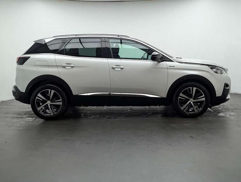 Used Peugeot 3008 GT-line 130 HP (95 kW) 2020 White SUV