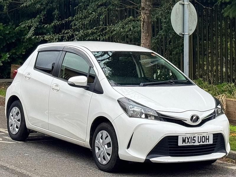 Used Toyota Vitz 2026 White Hatchback