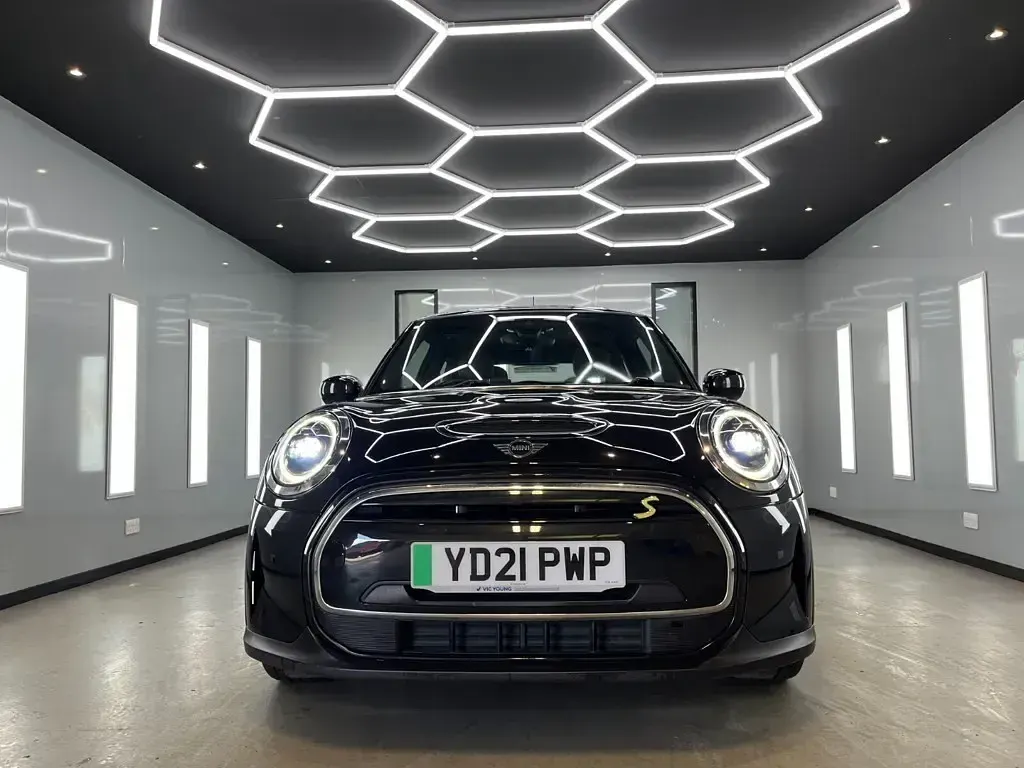 Used Mini Cooper S Hatch 135 kW (184 HP) 2021 Black Hatchback