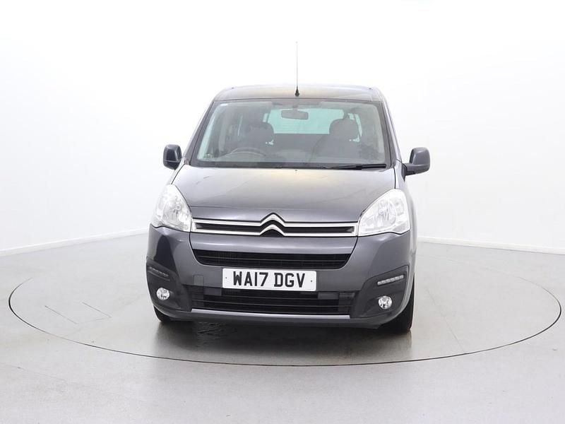 Used Citroën Berlingo Feel 100 HP (73 kW) 2017 Grey MPV
