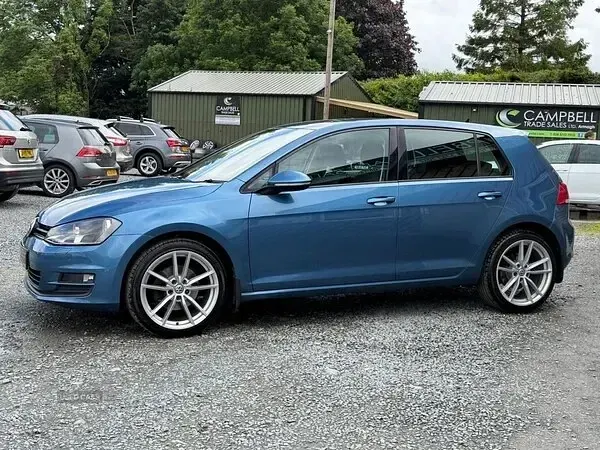 Used VW Golf VII Edition 110 HP (80 kW) 2016 Blue Hatchback