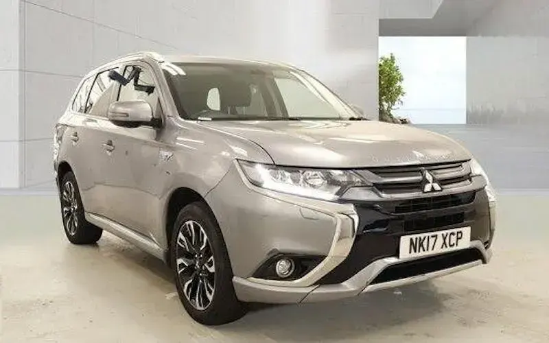 Used Mitsubishi Outlander P-HEV 203 HP (149 kW) 2018 Estate