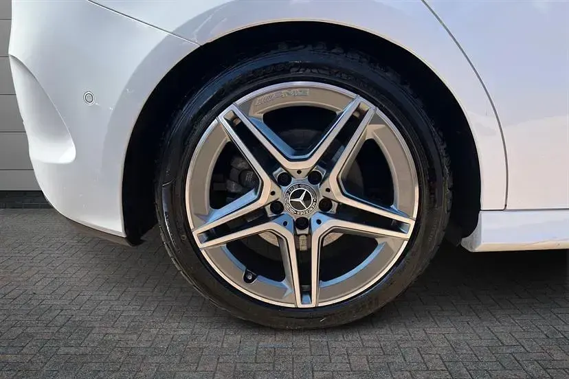 Used Mercedes B200 Executive 163 HP (119 kW) 2020 White MPV