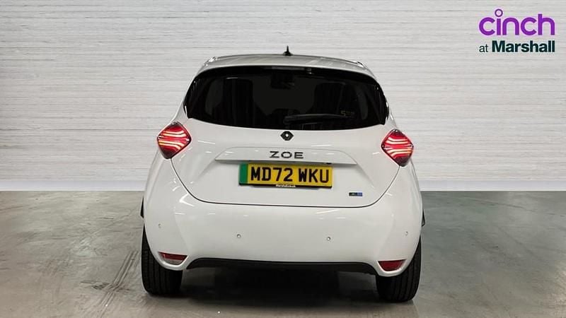 Used Renault Zoe GT-Line 100 kW (136 HP) 2022 White Hatchback