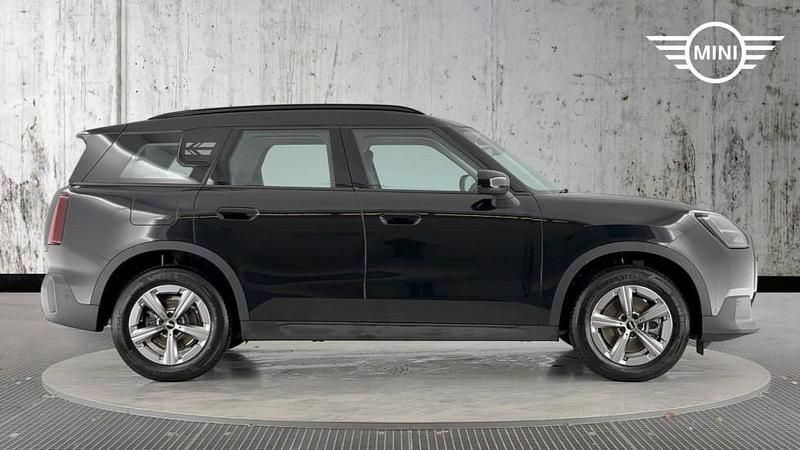 Used Mini Countryman Classic 168 HP (123 kW) 2025 Black SUV