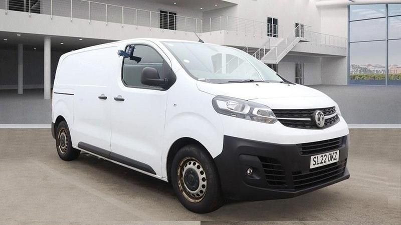 Used Vauxhall Vivaro S 2022 White MPV