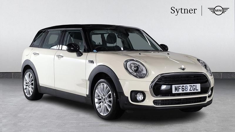 Used Mini Cooper Clubman 134 HP (98 kW) 2018 White Estate