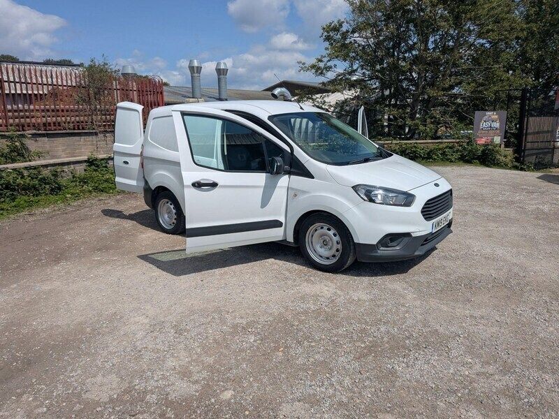 White Used 2019 Ford Transit Van | £4,695 (Good price) - Image 1/4