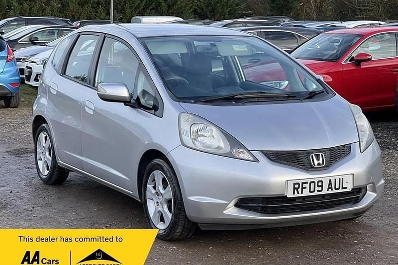 Used Honda Jazz ES 2009 Silver Hatchback