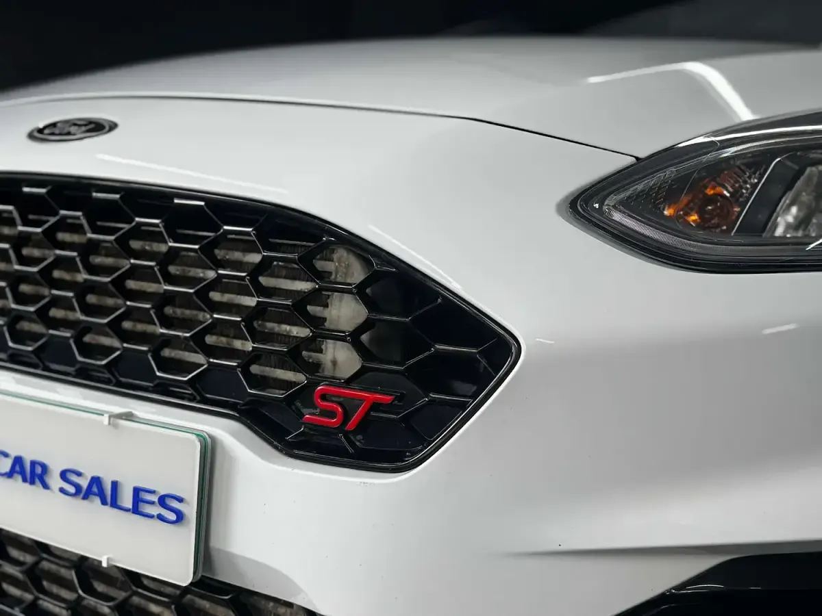Used Ford Fiesta ST 200 HP (147 kW) 2020 White Hatchback