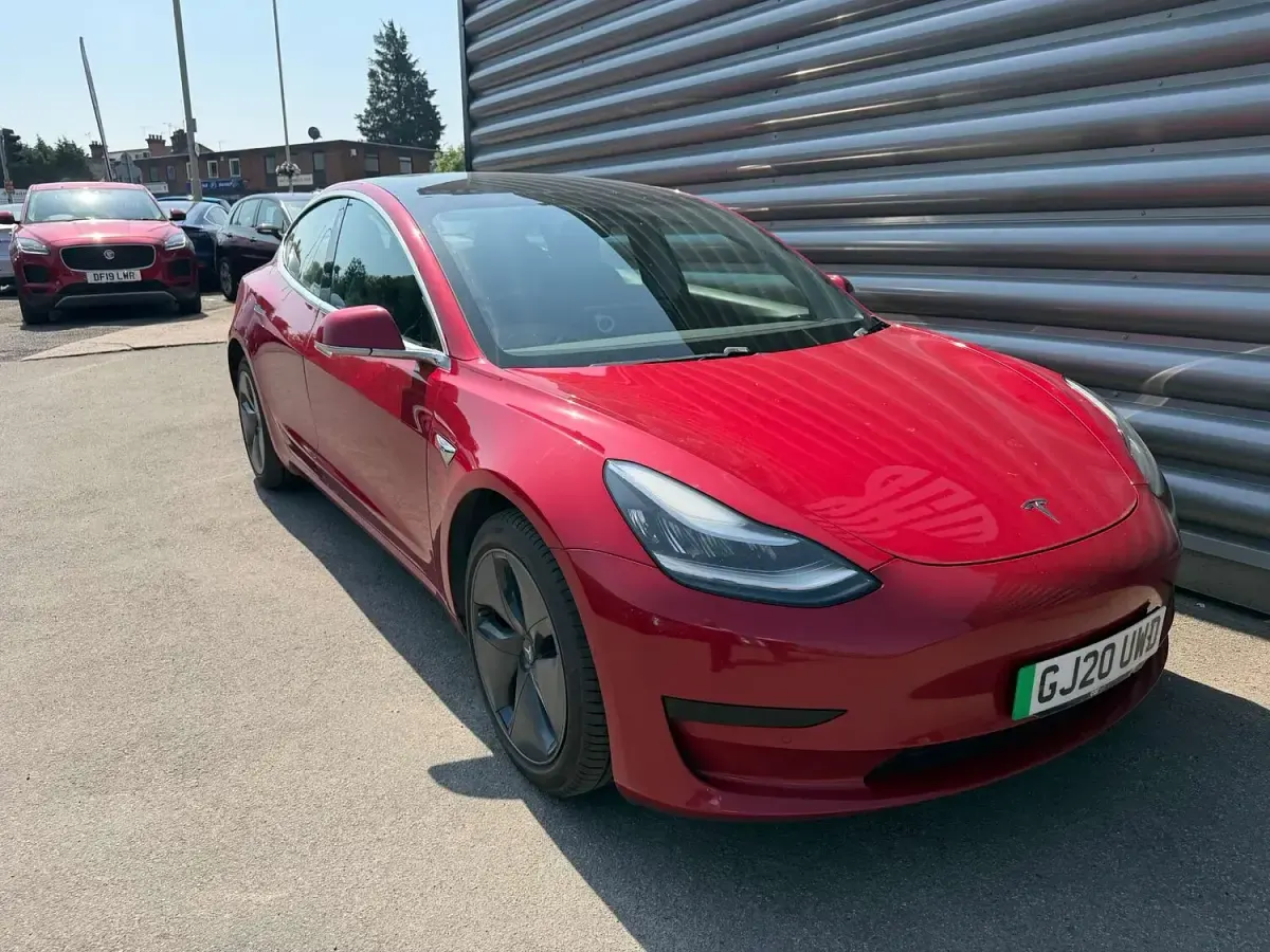 Used Tesla Model 3 Standard Range 239 kW (325 HP) 2020 Red Sedan