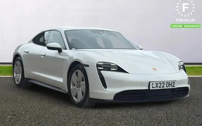 Used Porsche Taycan 300 kW (408 HP) 2022 Sedan