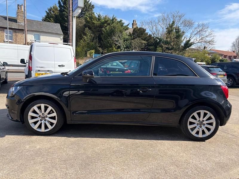 Used Audi A1 Sport 122 HP (89 kW) 2013 Black Hatchback