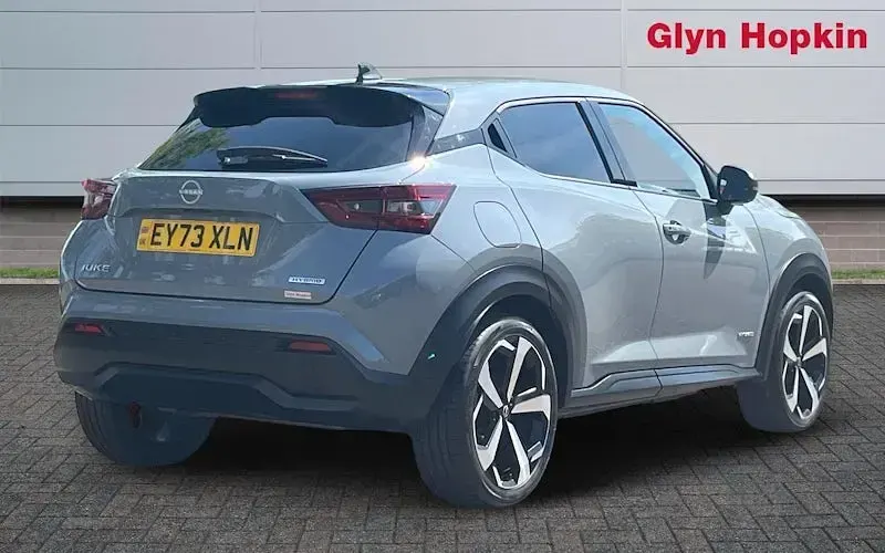 Used Nissan Juke Tekna 143 HP (105 kW) 2023 Grey SUV