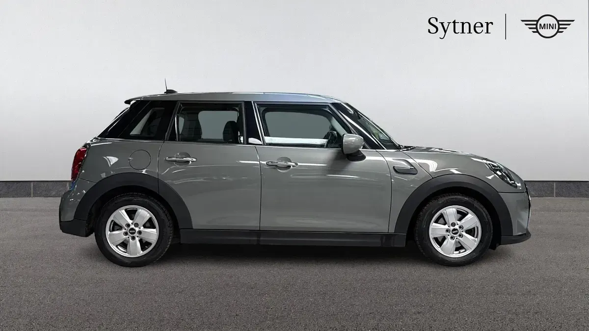 Używany Mini ONE Classic 102 KM (75 kW) 2021 Szary Hatchback