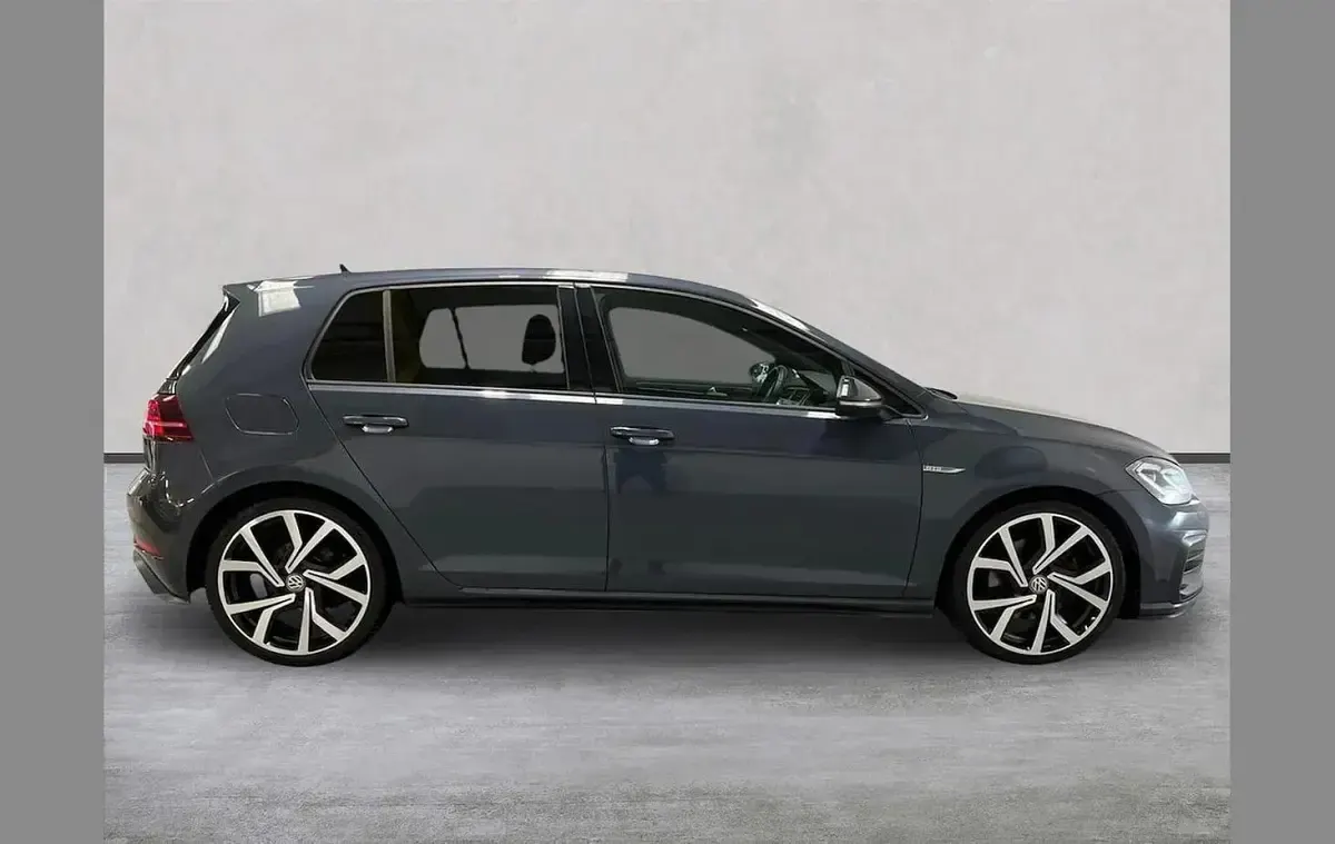 Used VW Golf VII GTD 184 HP (135 kW) 2017 Blue Hatchback