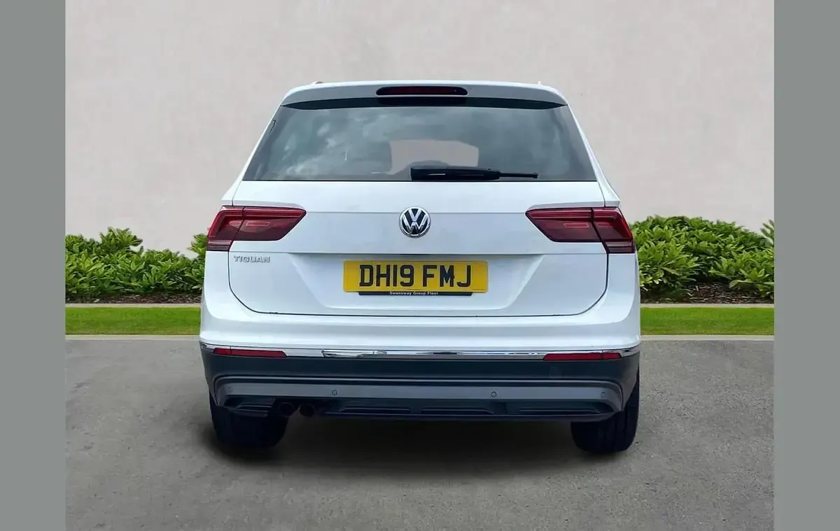 Used VW Tiguan SEL 150 HP (110 kW) 2019 White SUV