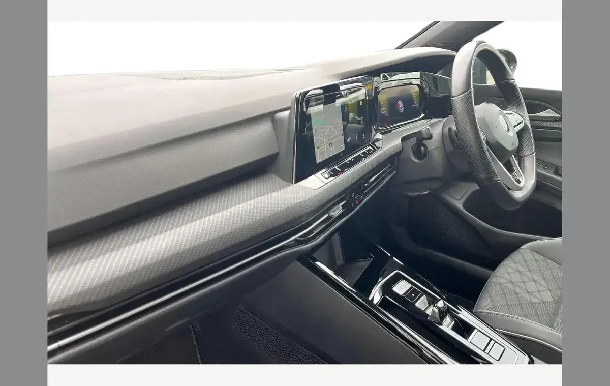 Used VW Golf VIII R-line 150 HP (110 kW) 2022 Dolphin grey Hatchback