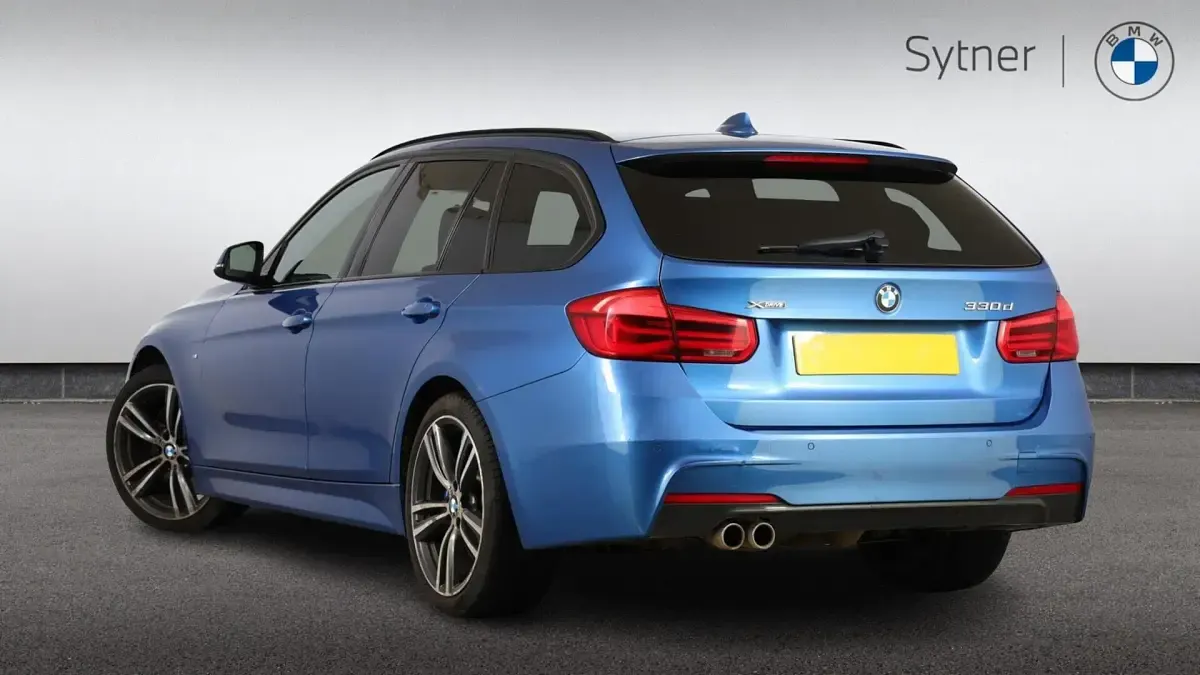 Used BMW 330 M Sport 254 HP (186 kW) 2016 Blue Estate