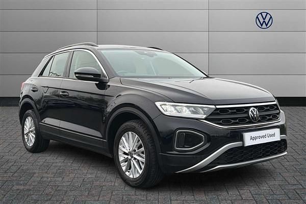 Black Used 2023 VW T-Roc Life SUV | £17,299 (Fair price) - Image 1/4