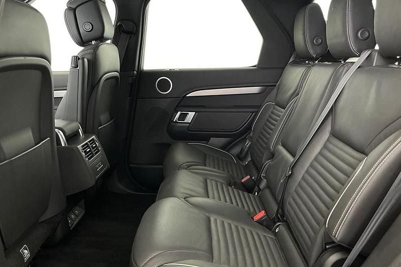 Used Land Rover Discovery 5 HSE Dynamic 300 HP (220 kW) 2024 Grey SUV