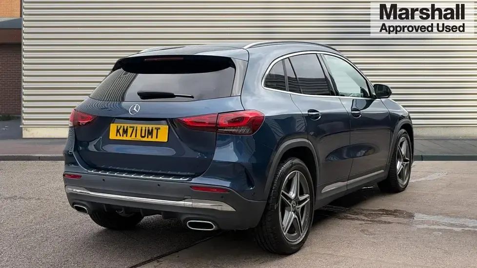 Used Mercedes GLA200 Executive 150 HP (110 kW) 2021 Blue SUV