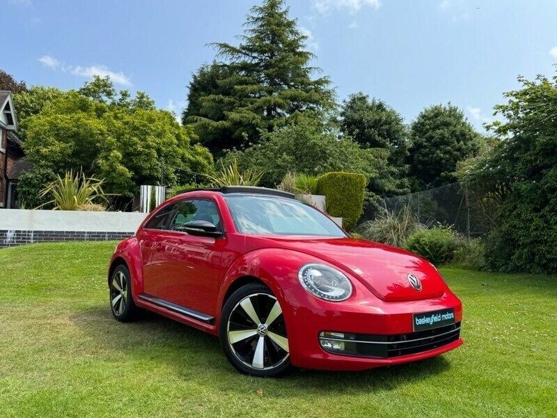 Red Used 2012 VW Beetle Sportline Hatchback | £8,995 (Expensive) - Image 1/4