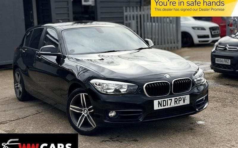 Used BMW 118 Sport Line 150 HP (110 kW) 2017 Black Hatchback