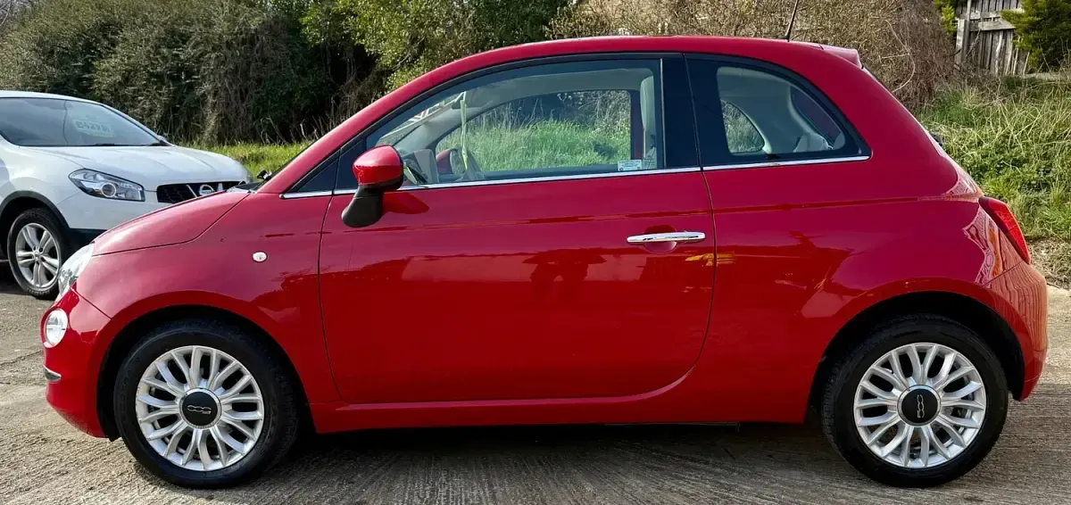 Used Fiat 500 Lounge 69 HP (50 kW) 2017 Red Hatchback