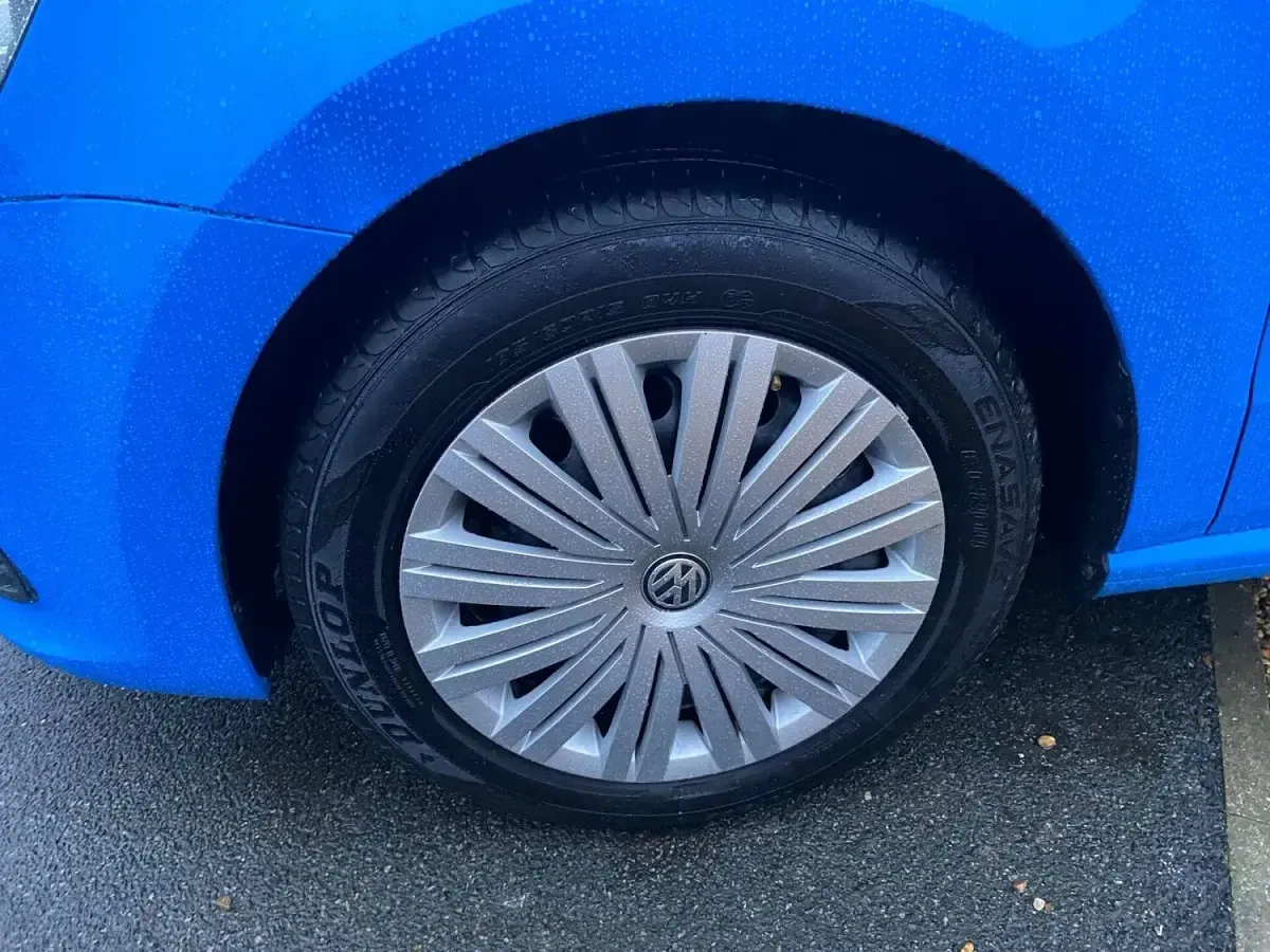Used VW Polo SE 90 HP (66 kW) 2015 Blue Hatchback