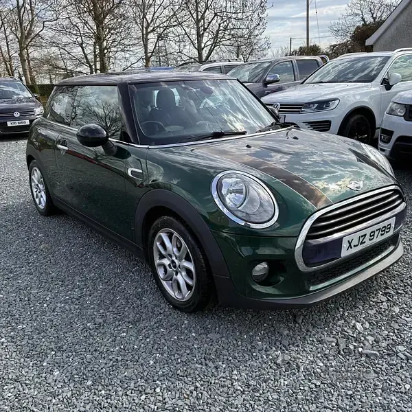 Used Mini Cooper Hatch 134 HP (98 kW) 2016 Green Hatchback