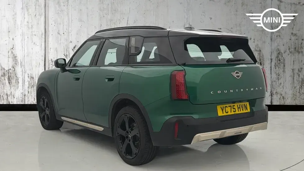 Used Mini Countryman 168 HP (123 kW) 2025 Green SUV