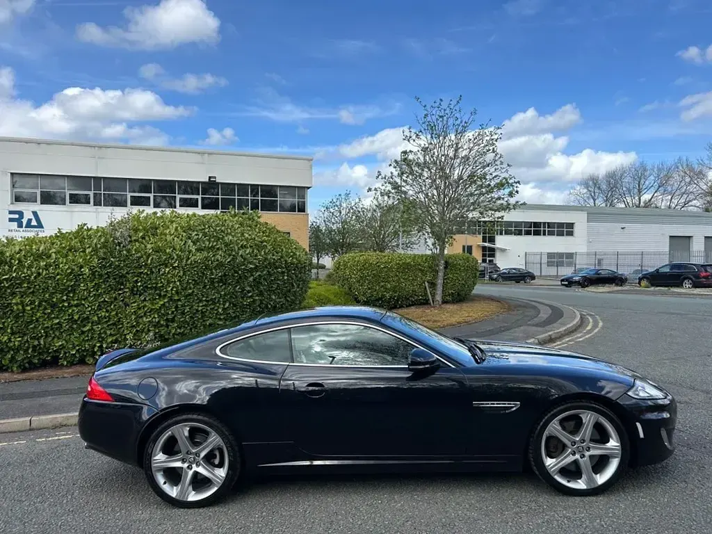 Usado Jaguar XK Portfolio 385 HP (283 kW) 2011 Preto Coupé