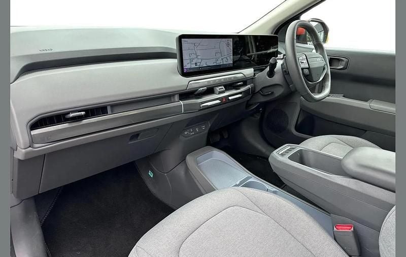 Used Kia EV3 Air 147 kW (201 HP) 2024 Orange SUV