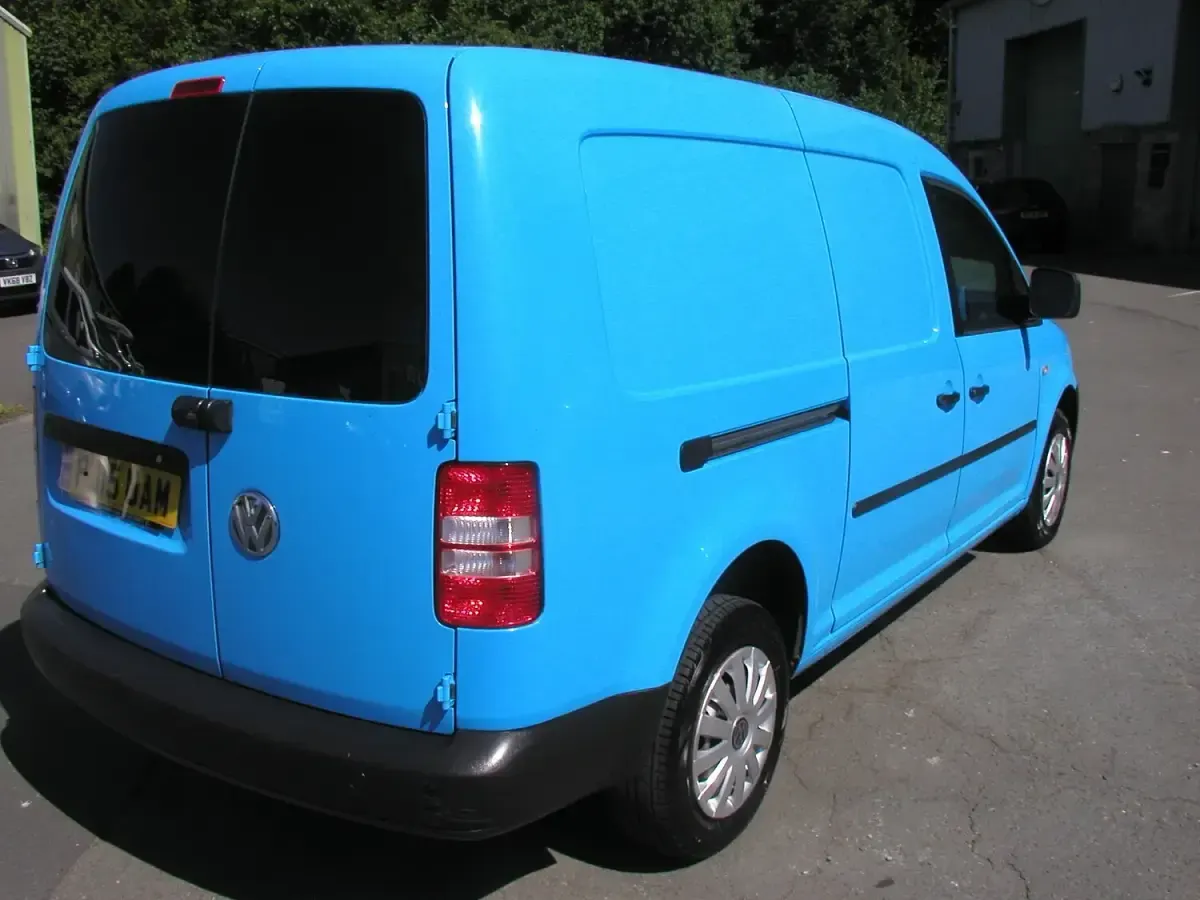 Used VW Caddy Startline 102 HP (75 kW) 2015 Blue MPV
