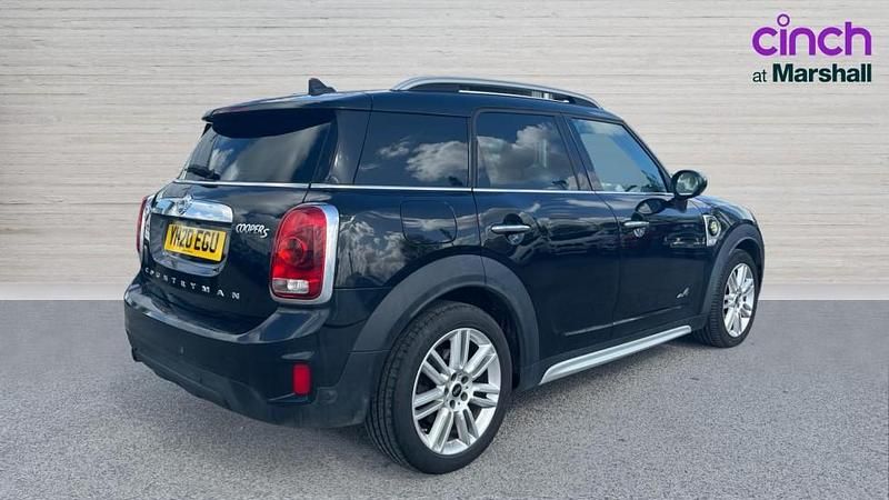 Käytetty Mini Cooper S Countryman Exclusive 224 HP (164 kW) 2020 Musta Katumaasturi