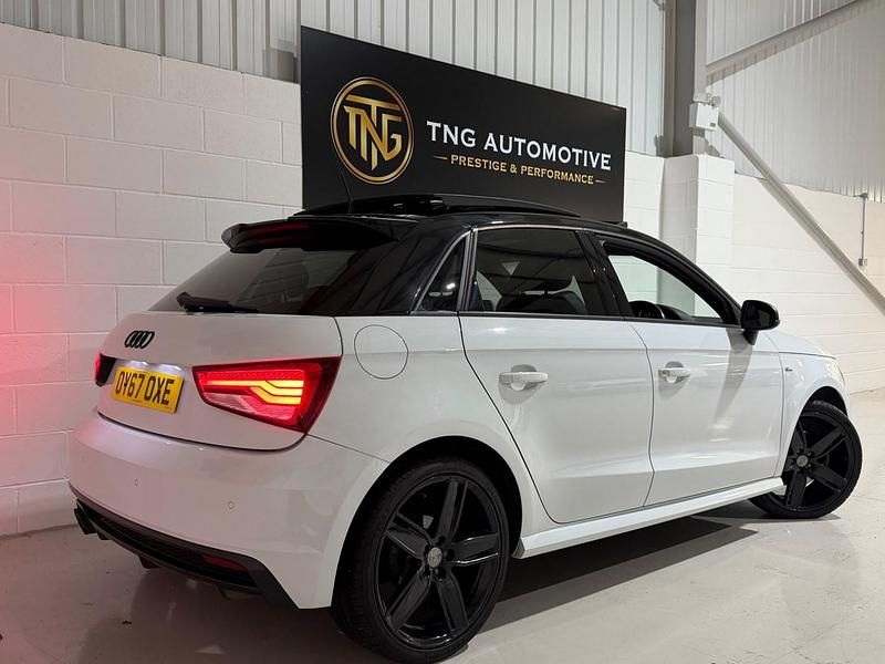 Used Audi A1 Sportback Black Edition 150 HP (110 kW) 2017 White Hatchback