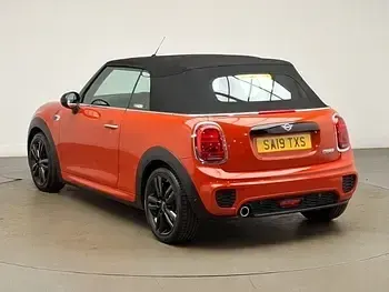 Used Mini Cooper Cabriolet Sport 136 HP (100 kW) 2019 Orange Cabriolet