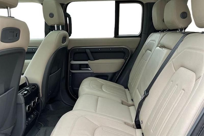 Used Land Rover Defender 404 HP (297 kW) 2022 Silicon silver SUV