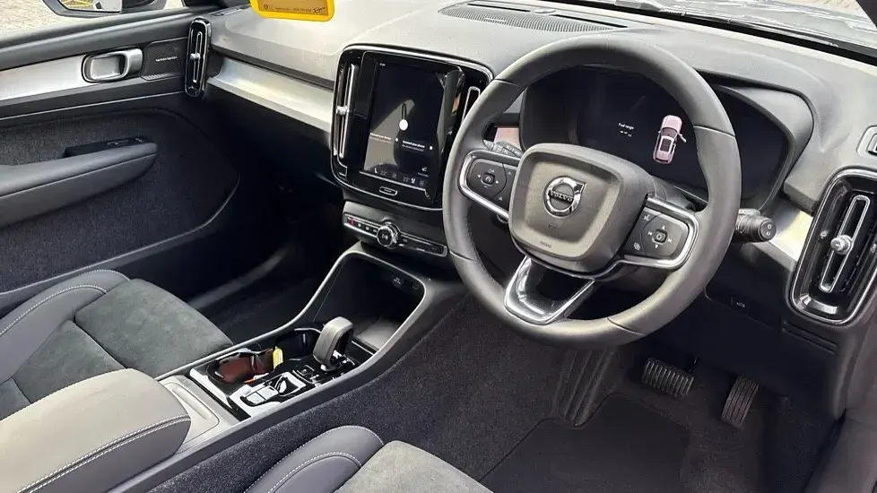 Used Volvo XC40 Ultra 161 HP (118 kW) 2026 SUV