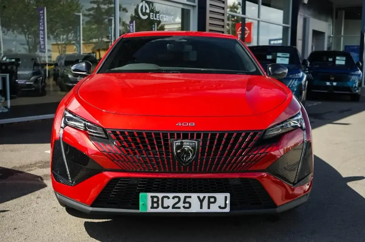 Used Peugeot e-408 GT 152 kW (207 HP) 2025 Red SUV