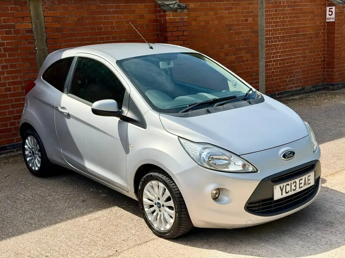 Used Ford Ka Zetec 69 HP (50 kW) 2013 Silver Hatchback