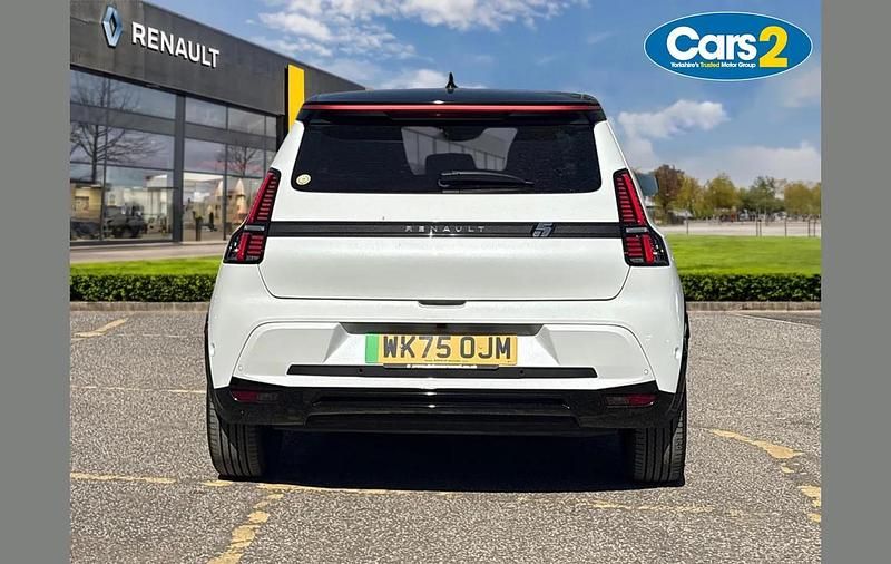 Usado Renault R5 Iconic 110 kW (150 HP) 2025 Branco Citadino